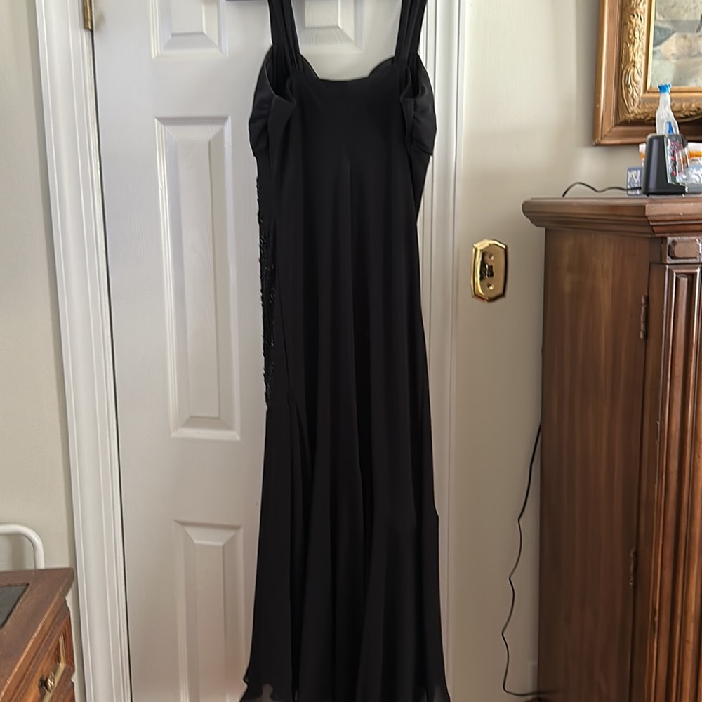 S.L Fashion Dress - Picture 3 of 5